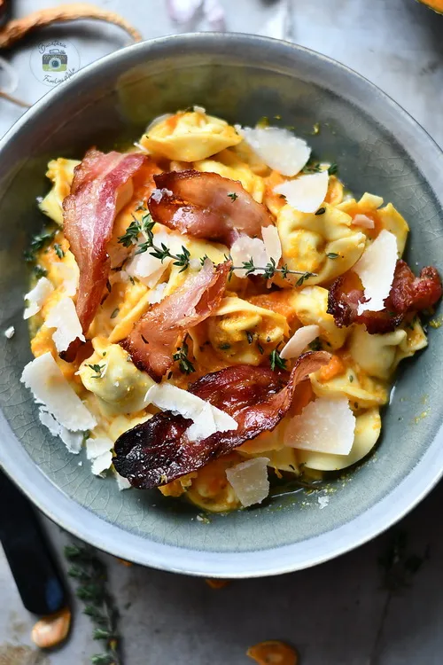 Pasta Carbonara dovleac si bacon - Bucătăria familiei mele - www.alexjuncu.ro