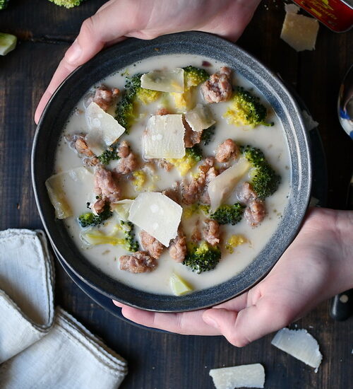 Supa de broccoli și cârnați