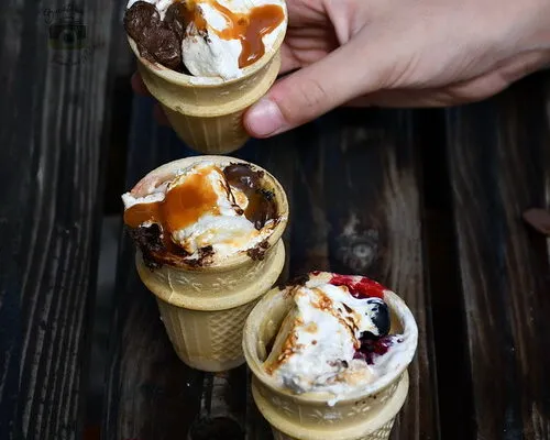 S’mores / Marshmallows la grătar cu ciocolată și fructe de pădure