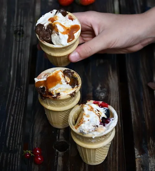 S’mores / Marshmallows la grătar cu ciocolată și fructe de pădure