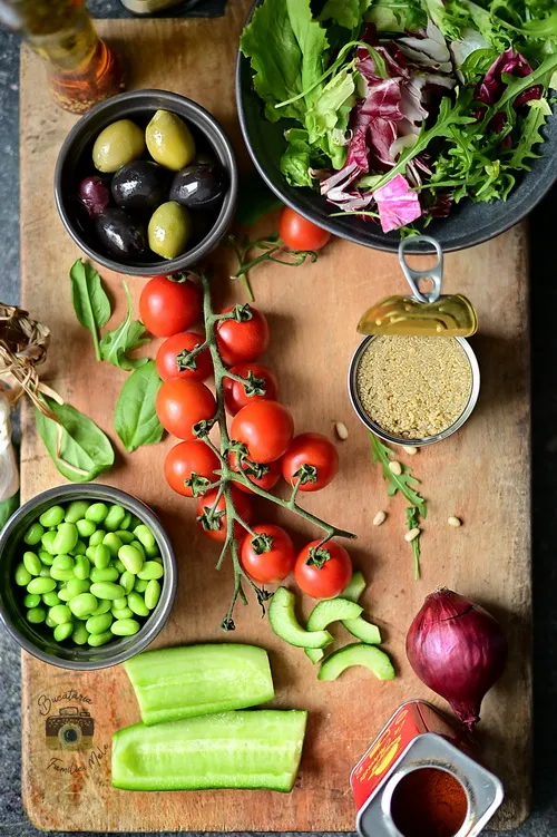 Salată cu quinoa- Bucătăria familiei mele - www.alexjuncu.ro