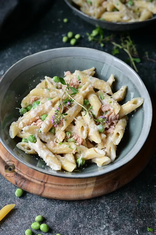 Penne cu ton și mazăre - Bucătăria familiei mele-www.alexjuncu.ro
