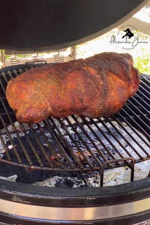 Pulled pork - Bucataria Familiei mele - www.alexjuncu.ro